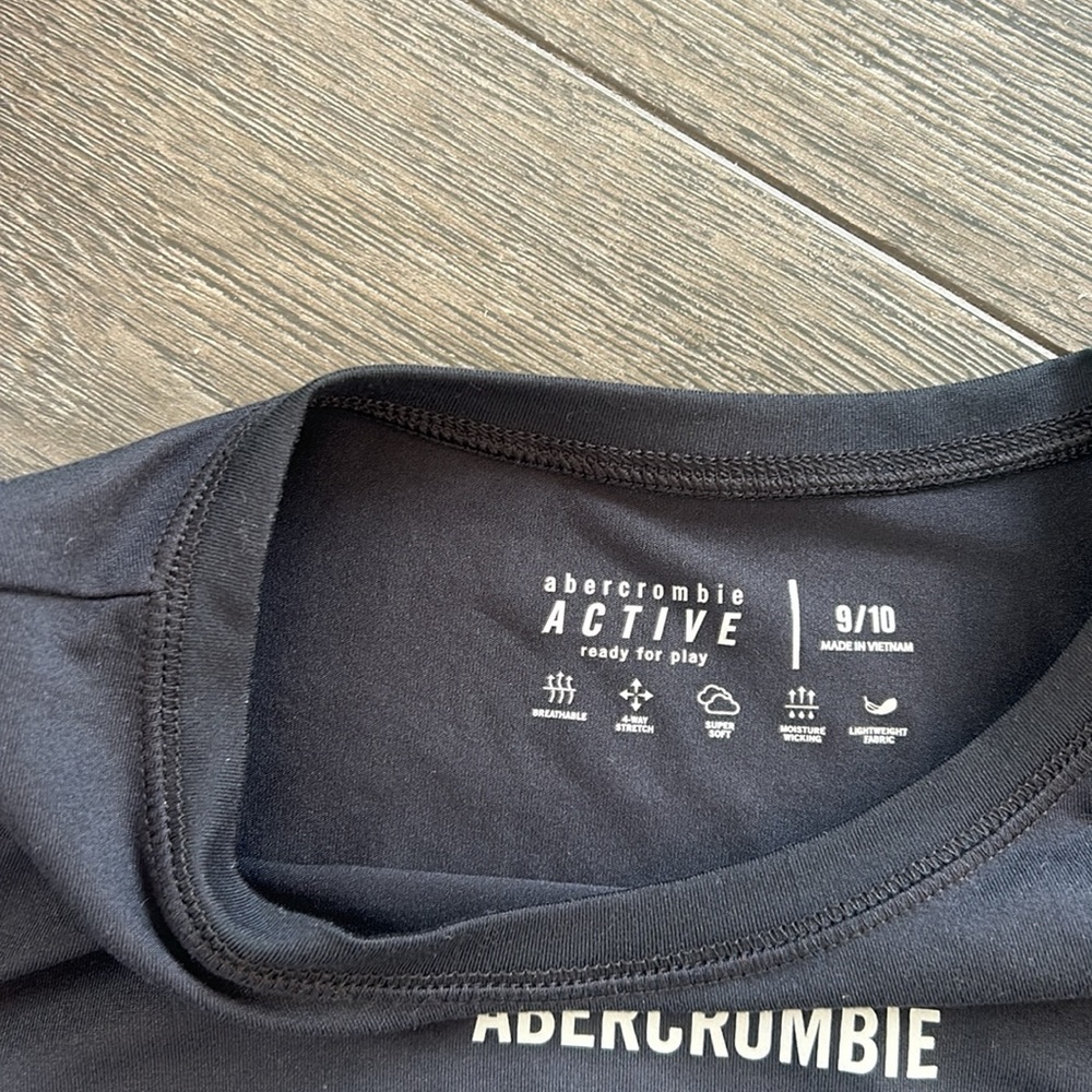NWOT Abercrombie Kids shirt - Picture 2 of 2